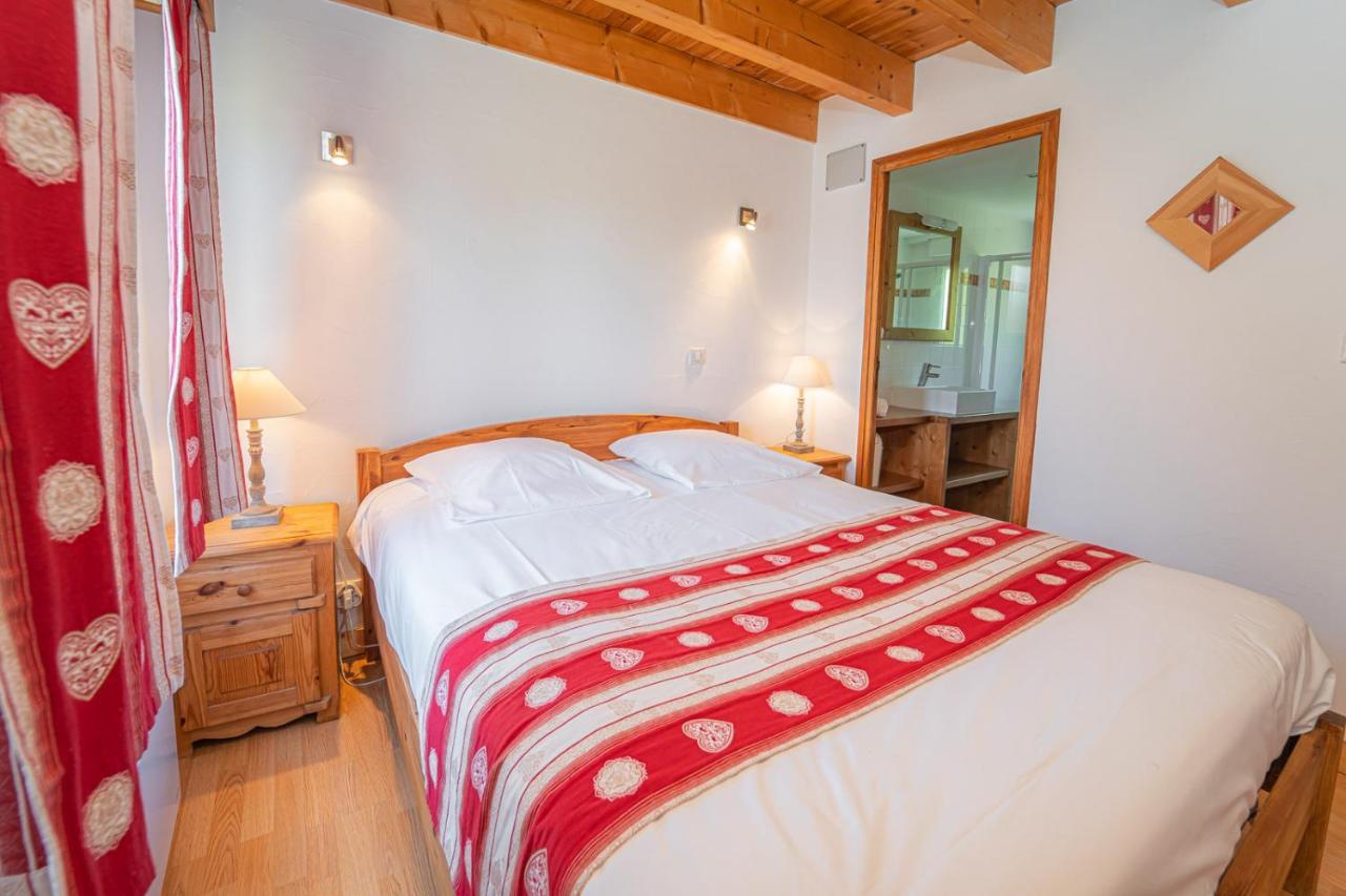 Village De Gites Les Chalets De L'Aubrac Aumont-Aubrac Esterno foto